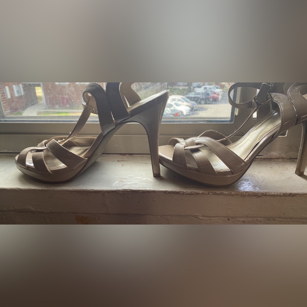 Women shoes